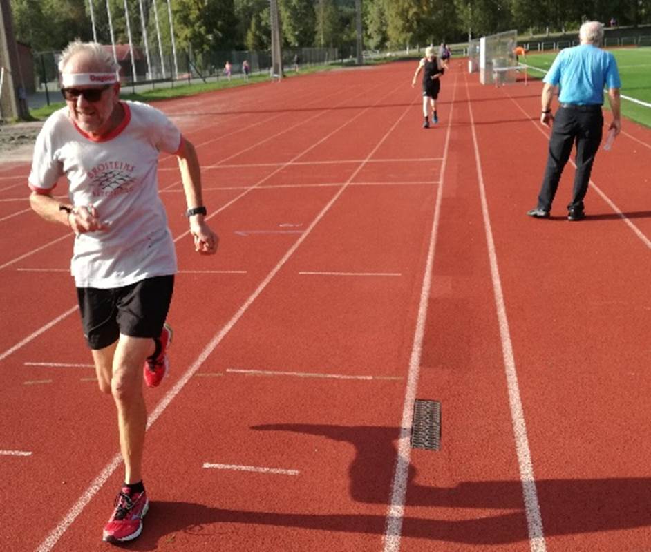 Et bilde som inneholder utendrs, sport, person, idrett

Automatisk generert beskrivelse